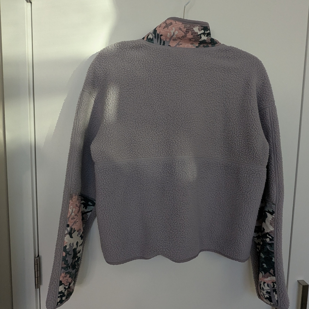 The North Face Women's Lavender and Camouflage Fleece Jacket Cragmount - Picture 3 of 5
